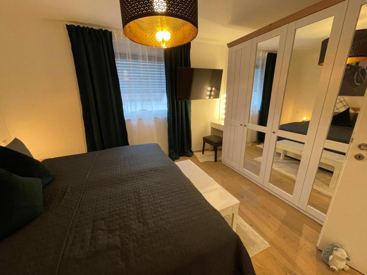 Ferienwohnung Outletcity 메칭엔 외부 사진